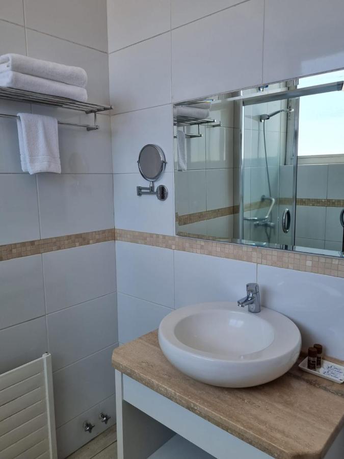 Hotel Plaza Cienfuegos タルカ エクステリア 写真
